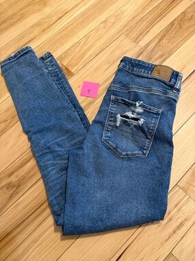 American Eagle Outfitters Blue Women's Skinny Jeans with Back Pocket Distress